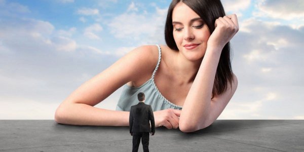 What is Macro Fetish